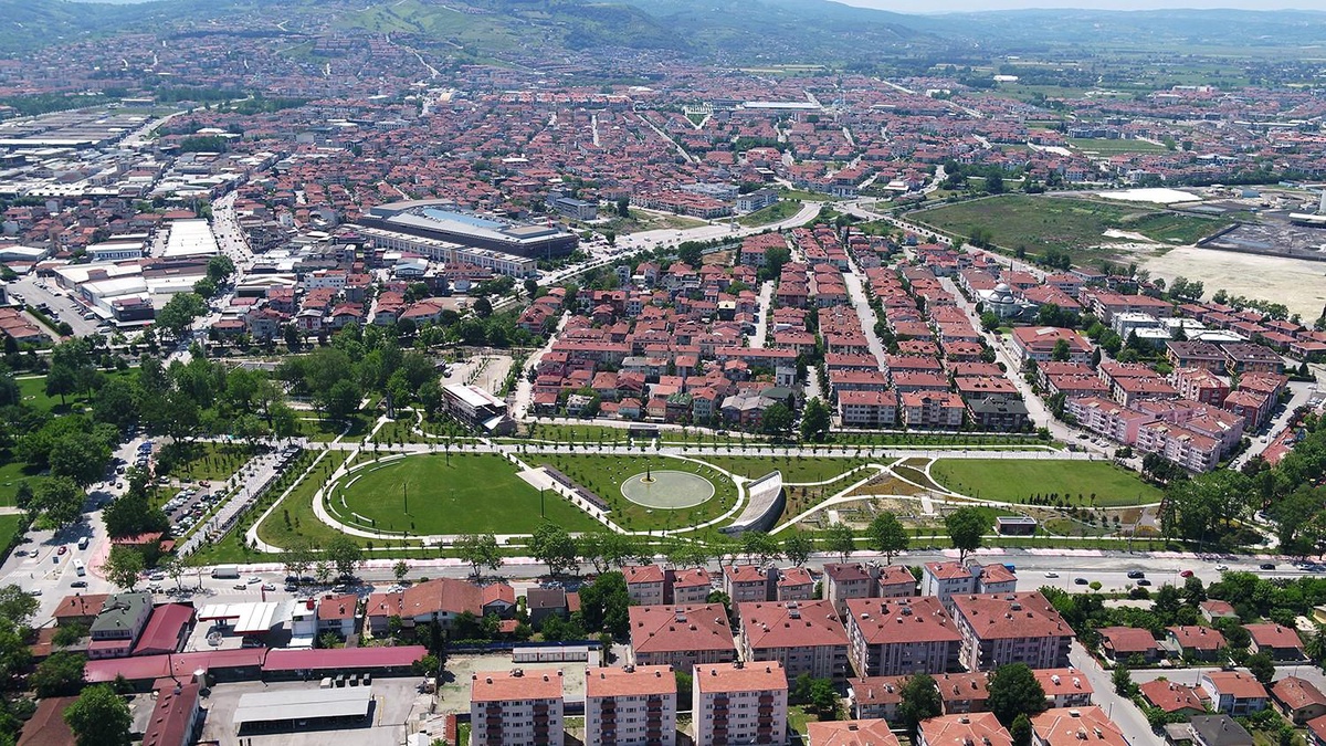 Sakarya Büyükşehir Belediyesi Çocuklara Açık Hava Etkinlikleri Düzenliyor