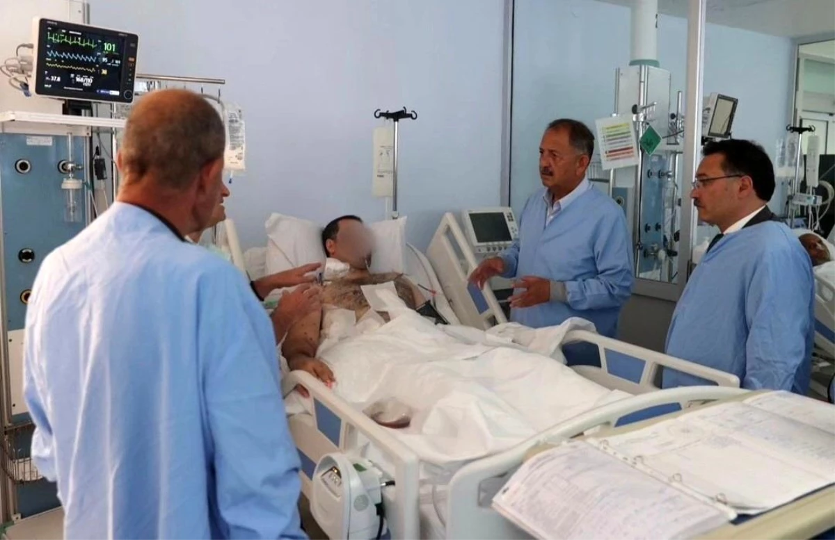 Bakan Özhaseki, yaralı polisi ziyaret etti