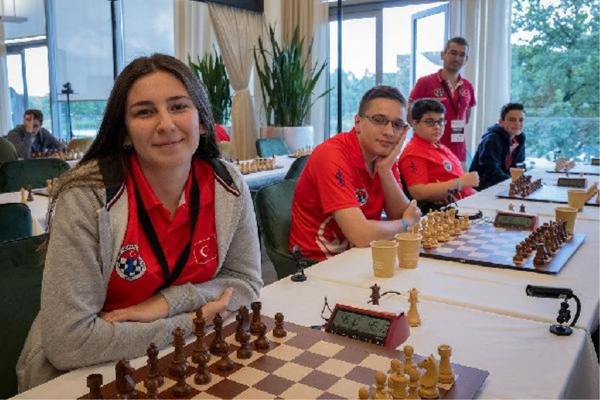 Türk Satranç Genç Milli Takımı Dünya 16 Yaş Altı Satranç Olimpiyatı\'nda 2. oldu