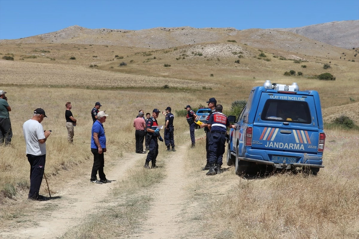 Sivas\'ta Arazi Anlaşmazlığı Nedeniyle Baba ve Oğul Öldürüldü