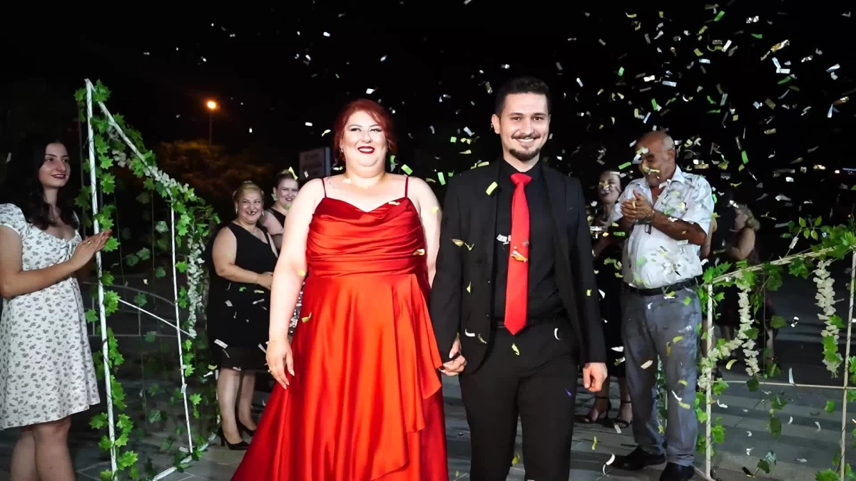 Tarsus Belediyesi, Kır Düğün Salonunda İlk Kına Gecesi Etkinliği Düzenledi