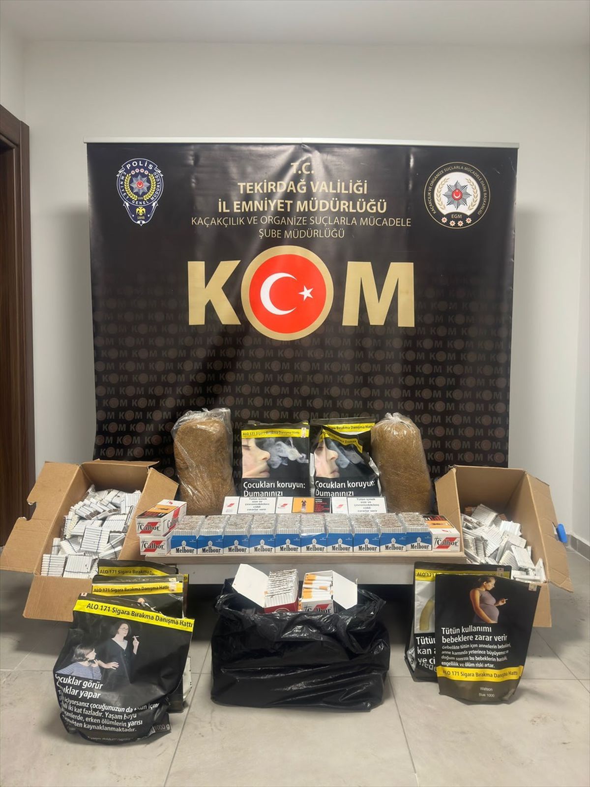Tekirdağ\'da 23 Bin Makaron ve 44 Kilogram Tütün Ele Geçirildi