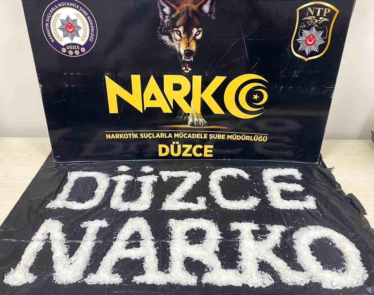 Düzce\'de Uyuşturucu Operasyonu: 750 Gram Metamfetamin Ele Geçirildi
