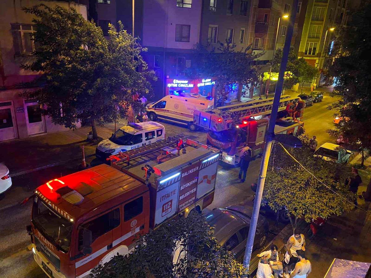 Bandırma\'da Ocakta Unutulan Tencere Paniğe Neden Oldu