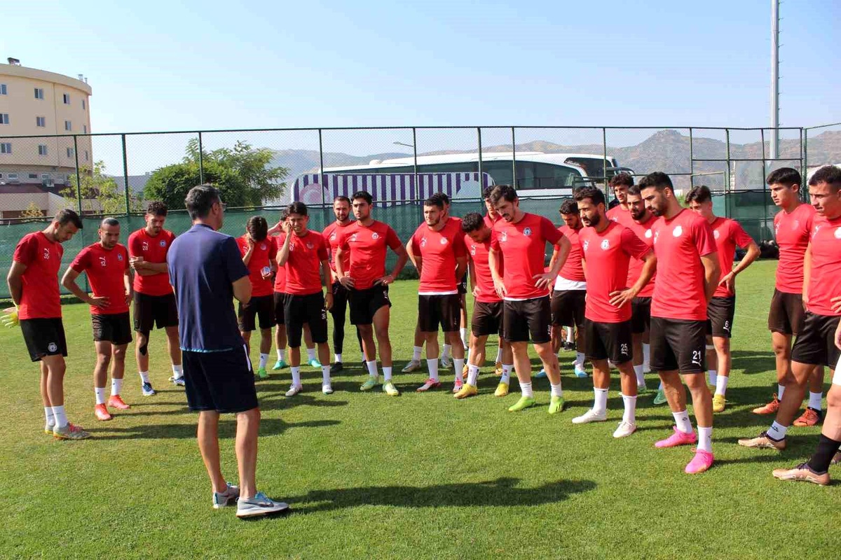 Afyonspor, ikinci etap kampını tamamladı