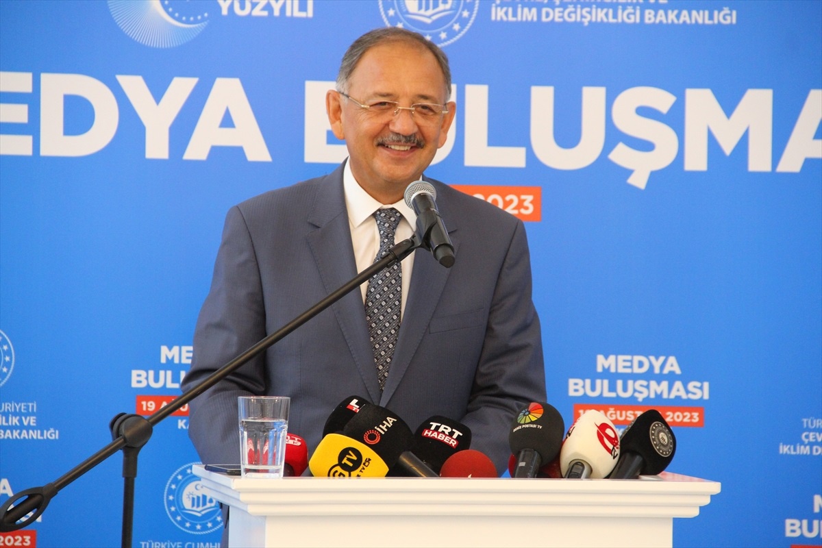Bakan Özhaseki, Kayseri\'de "Medya Buluşması" programında konuştu: (1)