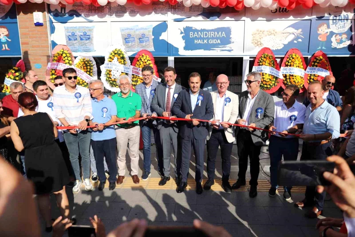 Bandırma Belediyesi Sosyal Market Açılışını Gerçekleştirdi