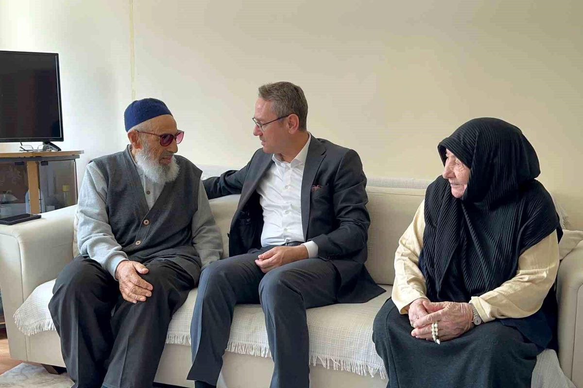 Başakşehir Belediyesi Sosyal Yardımlarla İhtiyaç Sahibi Aileleri Yalnız Bırakmıyor