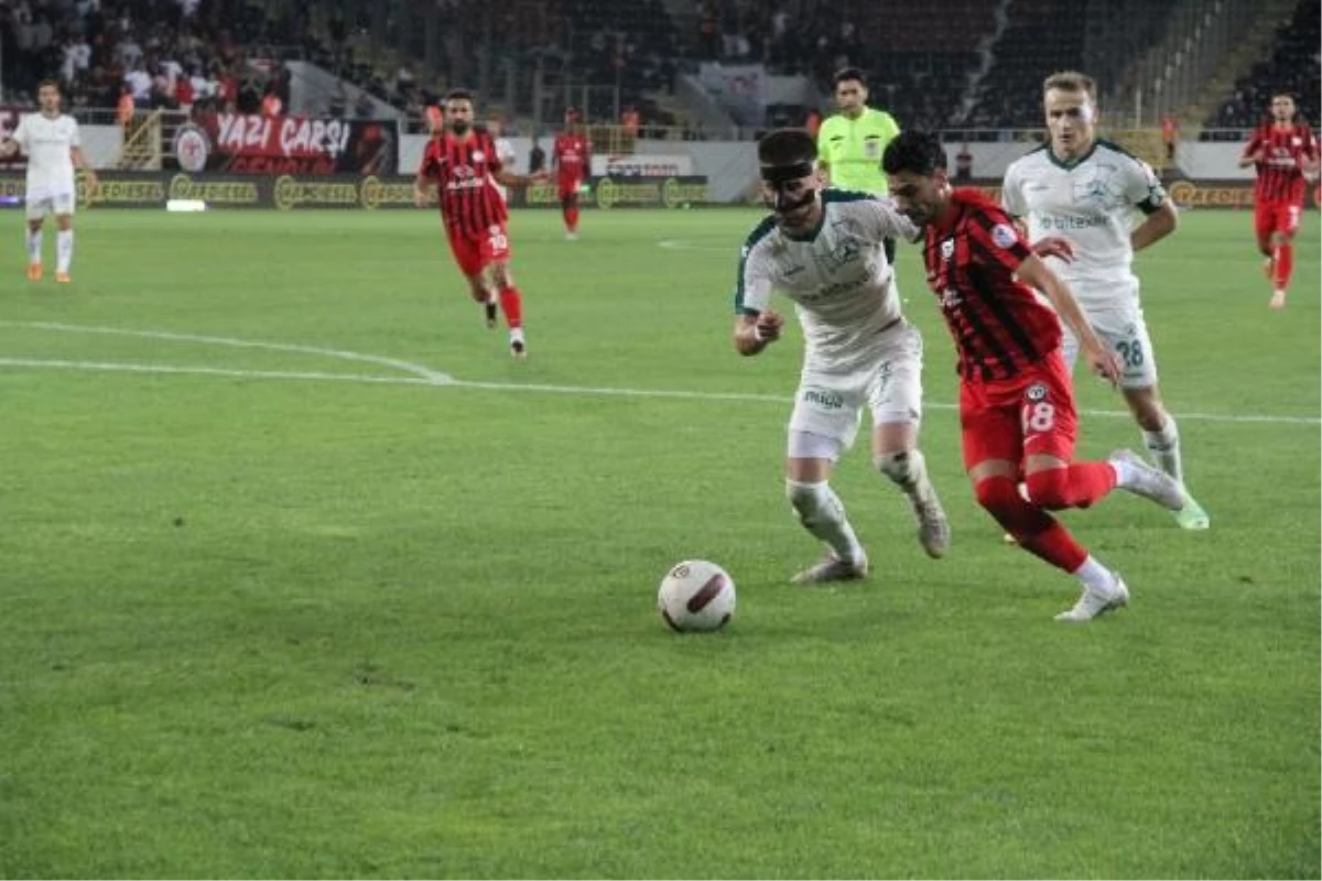 Çorum FK, evinde Giresunspor\'a 2-0 mağlup oldu