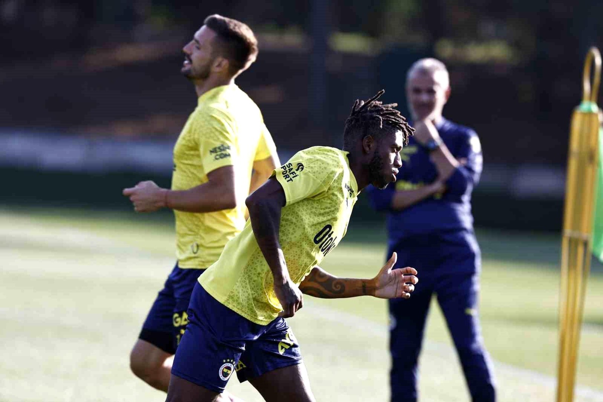 Fenerbahçe, Samsunspor maçı için hazırlıklarını sürdürdü