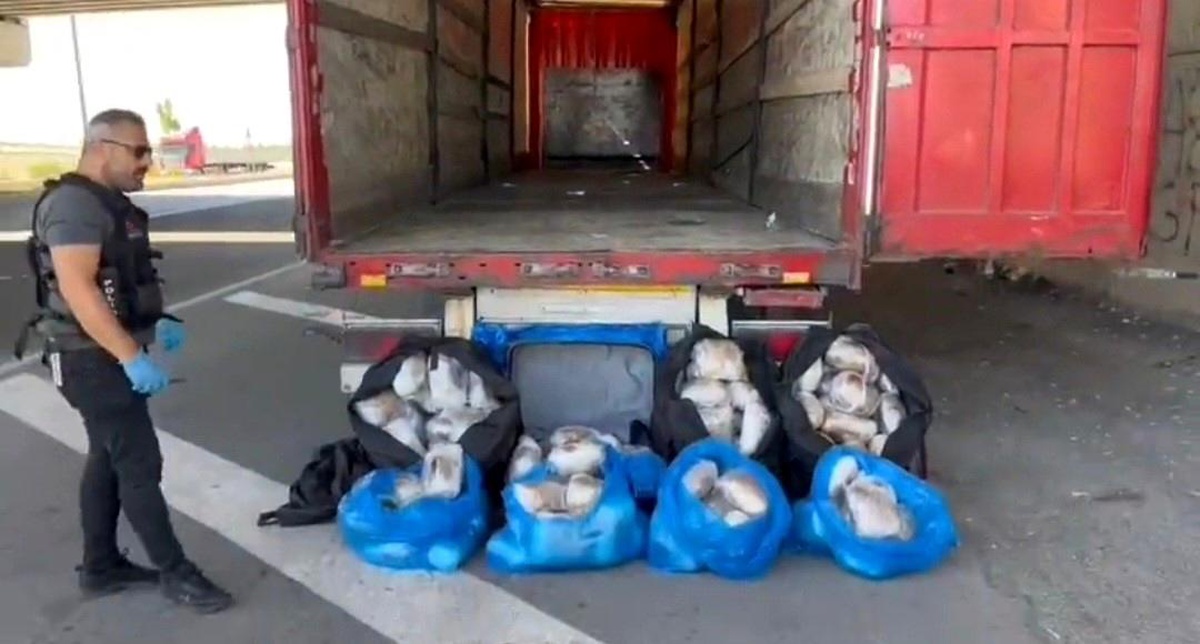 Kayseri\'de 80 Kilo Uyuşturucu Madde Ele Geçirildi