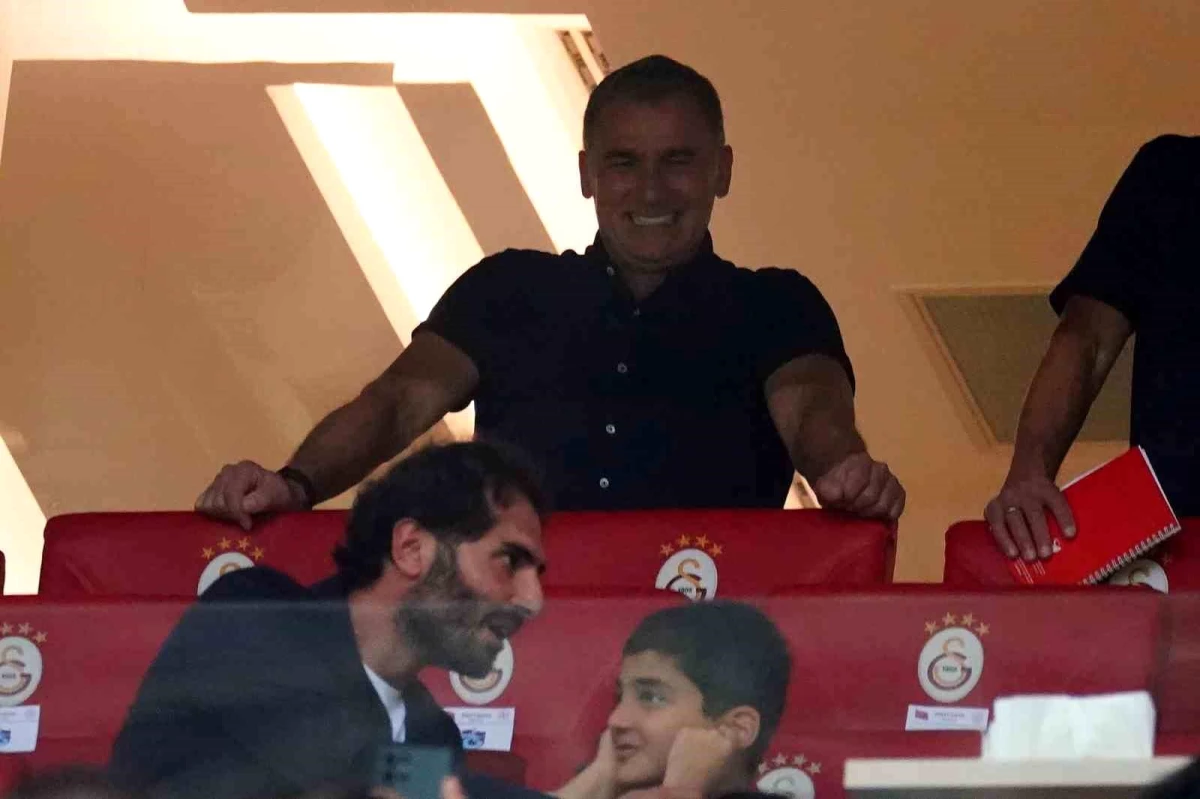 Hamit Altıntop ve Stefan Kuntz Galatasaray-Trabzonspor maçını takip etti