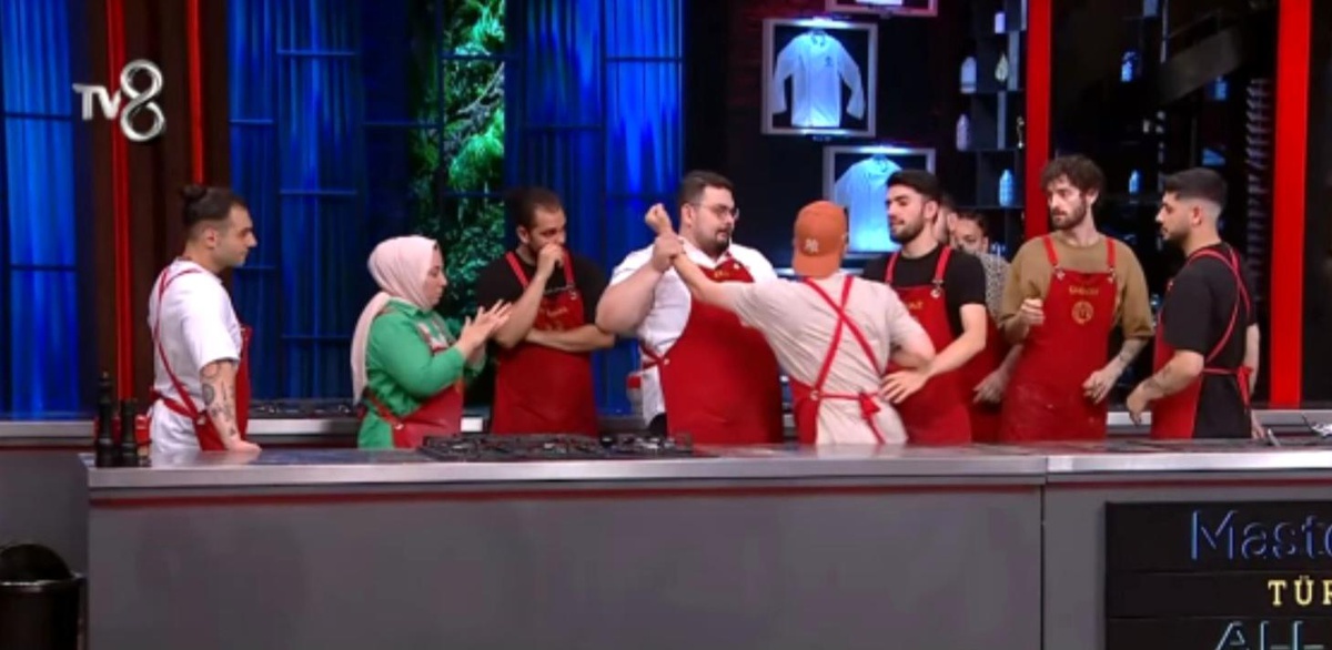 MasterChef All Star\'da gergin anlar: Sergen stüdyoyu terk etti, Kıvanç ve Tahsin birbirinin üstüne yürüdü