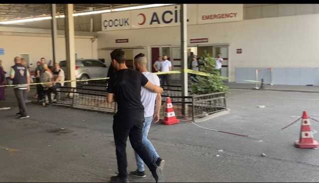 Pendik'te Otomobil Anahtarı Kaybolan Şahıs Çatıya Çıkarak İntihara Kalkıştı