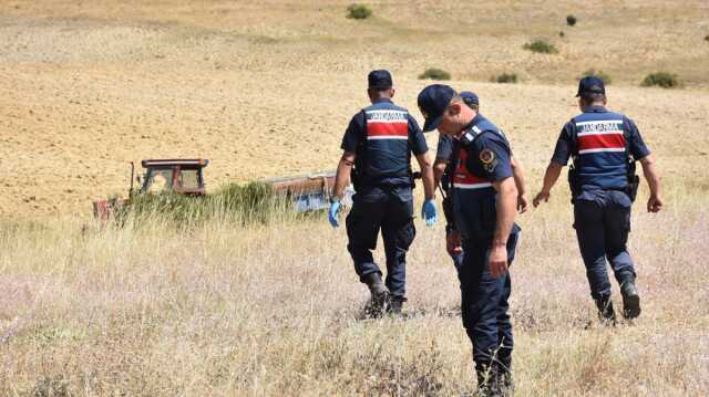 Sivas'ta Arazide Cinayet: Baba ve Oğlu Öldürüldü Sivas'ta Arazide Cinayet: Baba ve Oğlu Öldürüldü