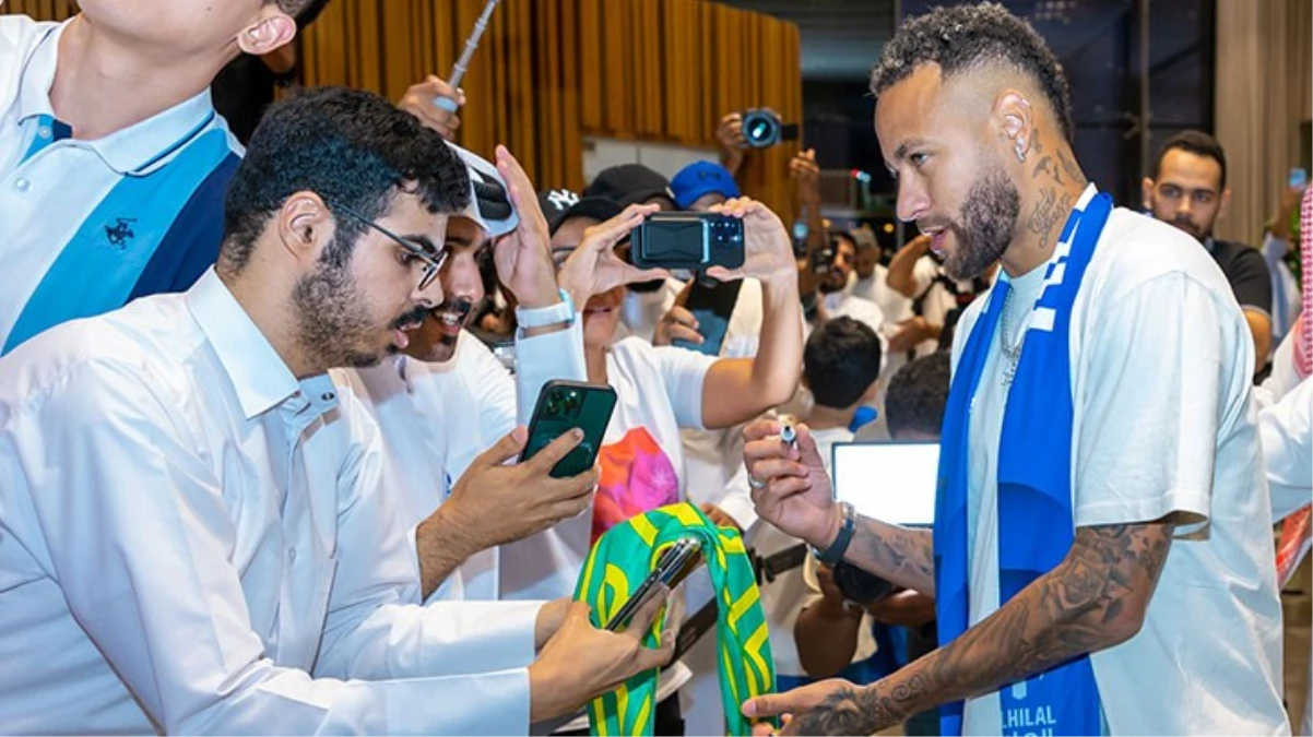 Al Hilal\'in Neymar\'a sunduğu sözleşmedeki çılgın maddeler ortaya çıktı