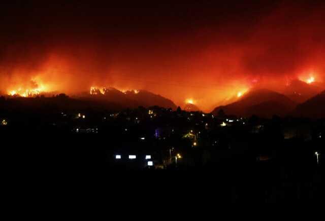 Tenerife'de çıkan yangınlar nedeniyle 26 bin kişi tahliye edildi
