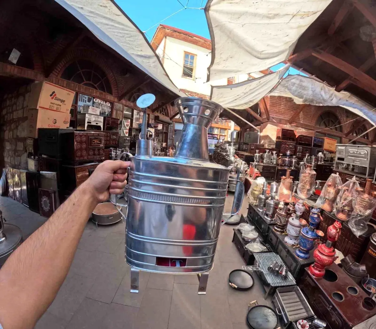 Vezirköprü\'de Geleneksel Yöntemlerle Üretilen Yassı Semaver İlgi Görüyor