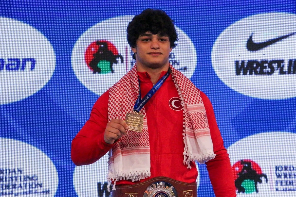 Alperen Berber, dünya şampiyonu oldu