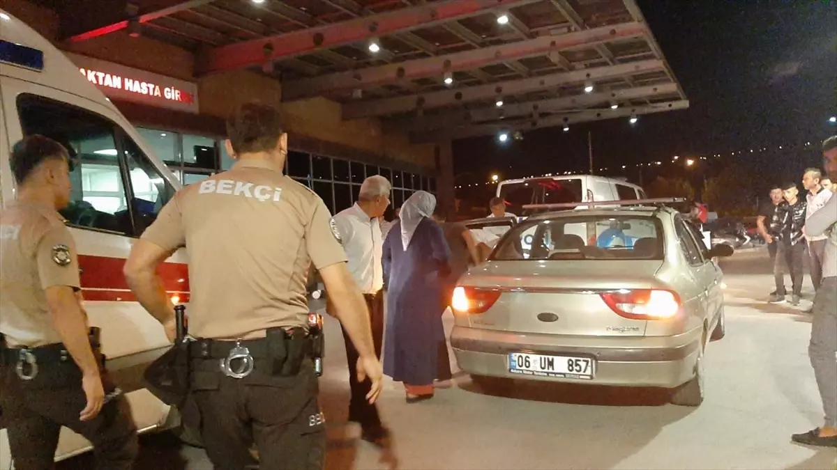 Çorum\'da tabancayla kazara kendini vuran genç ağır yaralandı