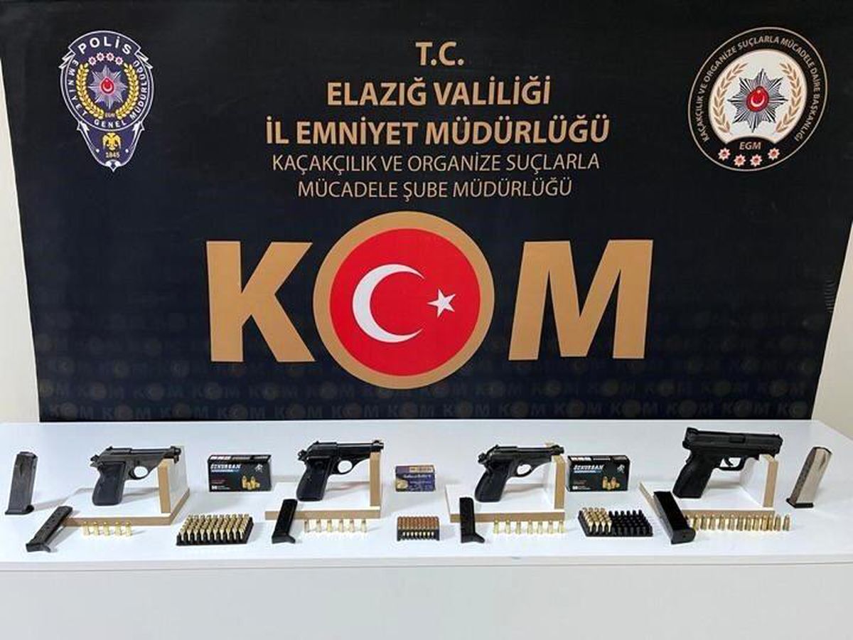 Elazığ\'da 4 adet ruhsatsız tabanca ve 151 adet fişek ele geçirildi