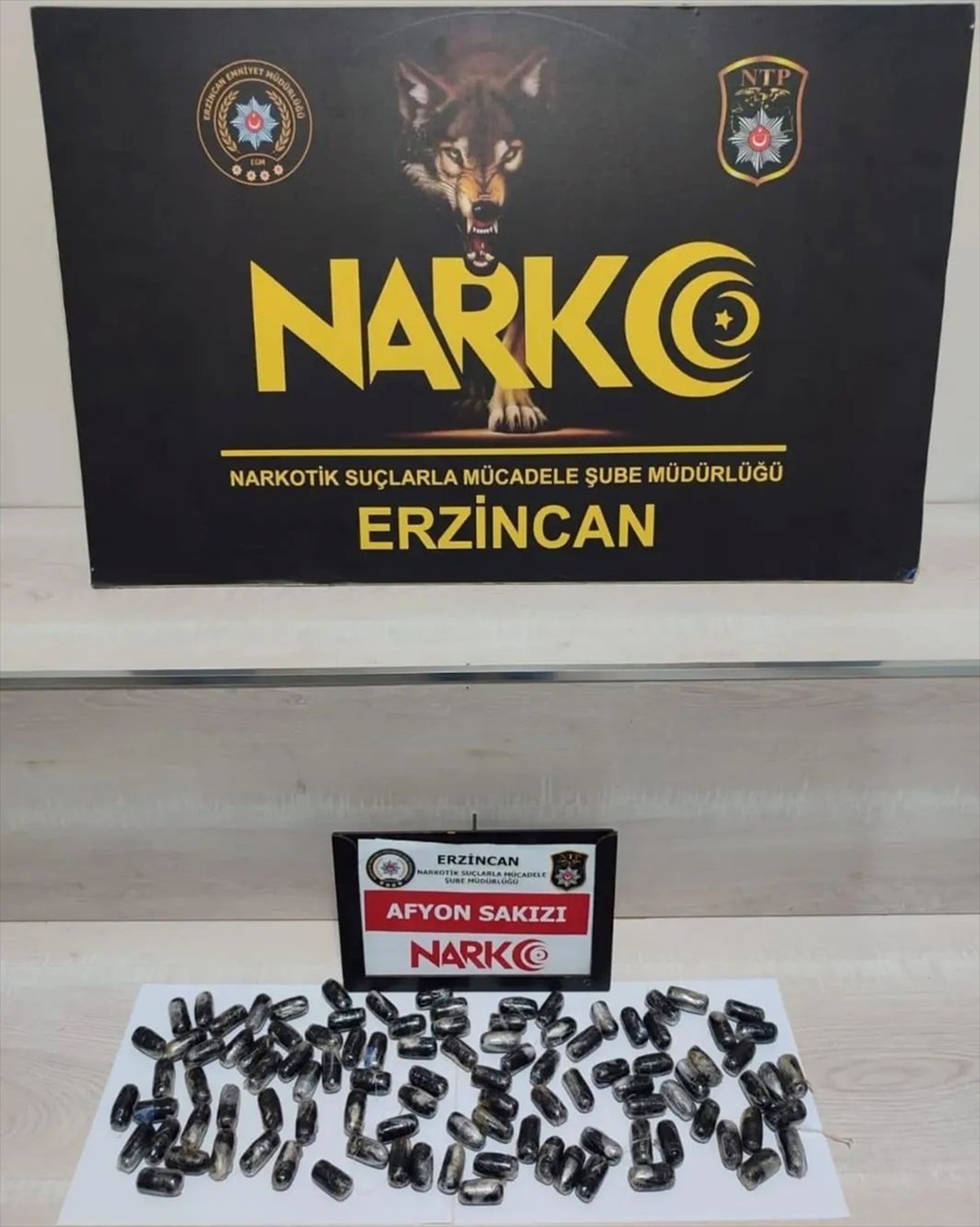 Erzincan\'da midesinde ve bağırsağında uyuşturucu bulunan zanlı tutuklandı