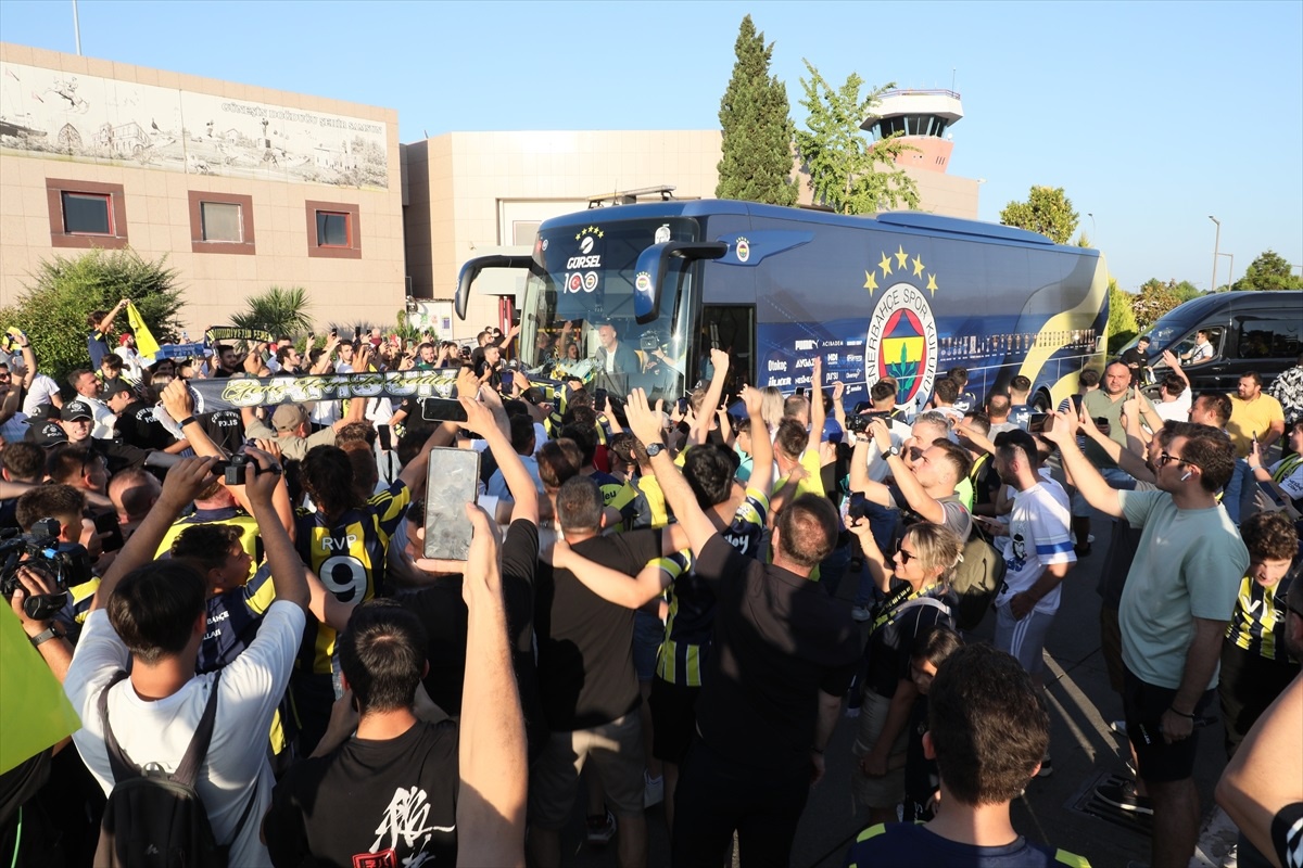 Fenerbahçe kafilesi, Samsun\'a geldi