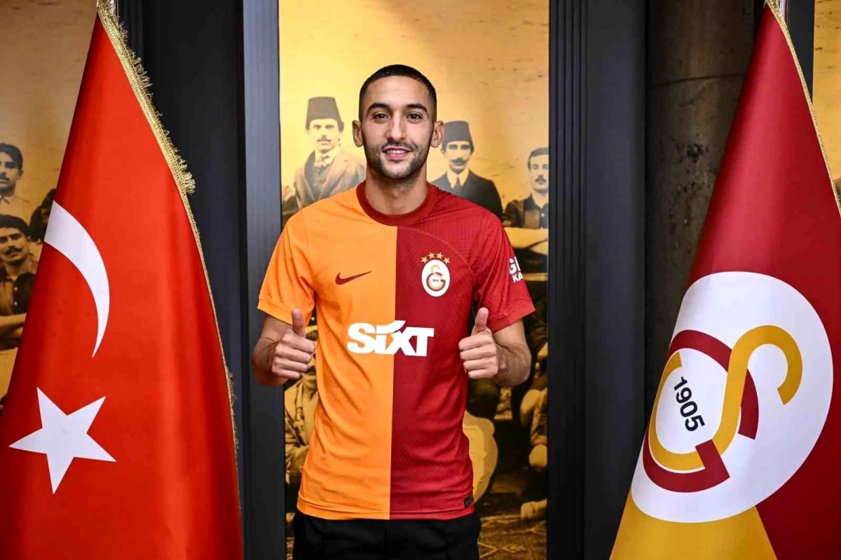 Hakim Ziyech, Trabzonspor maçının ardından Galatasaray taraftarının karşısına çıktı