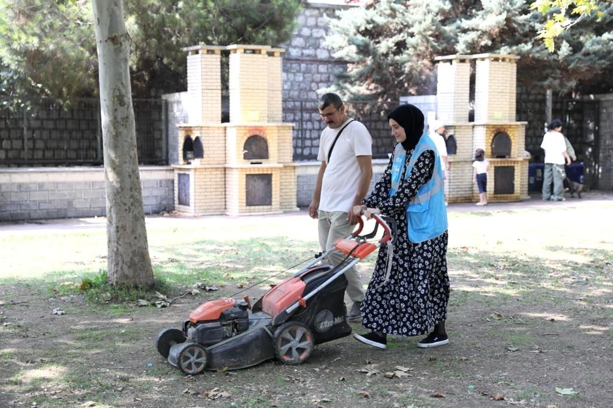 Kağıthane\'de gençler \'Deneyim Okulu\' ile hayata hazırlanıyor