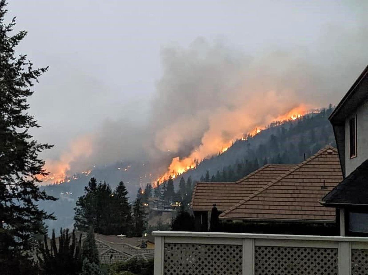 Kanada\'da yangın felaketi sürüyor: British Columbia\'da 36 bin kişi için tahliye alarmı