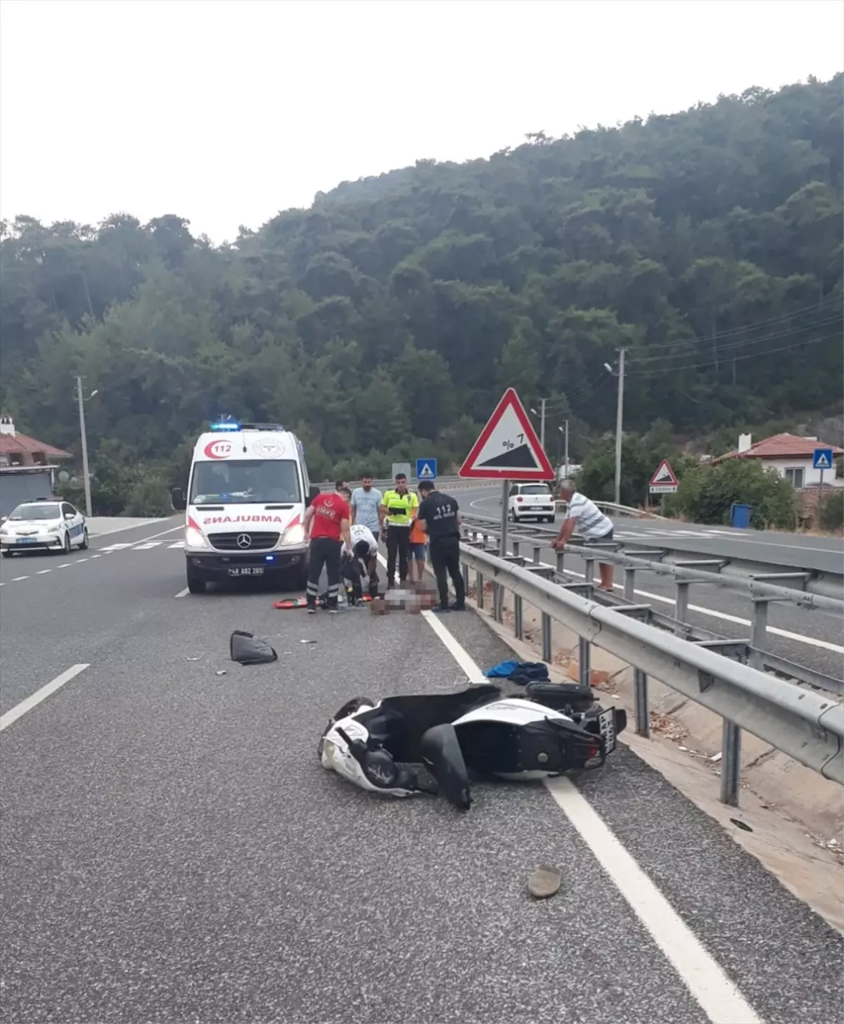 Muğla\'da bariyerlere çarpan motosikletin sürücüsü öldü