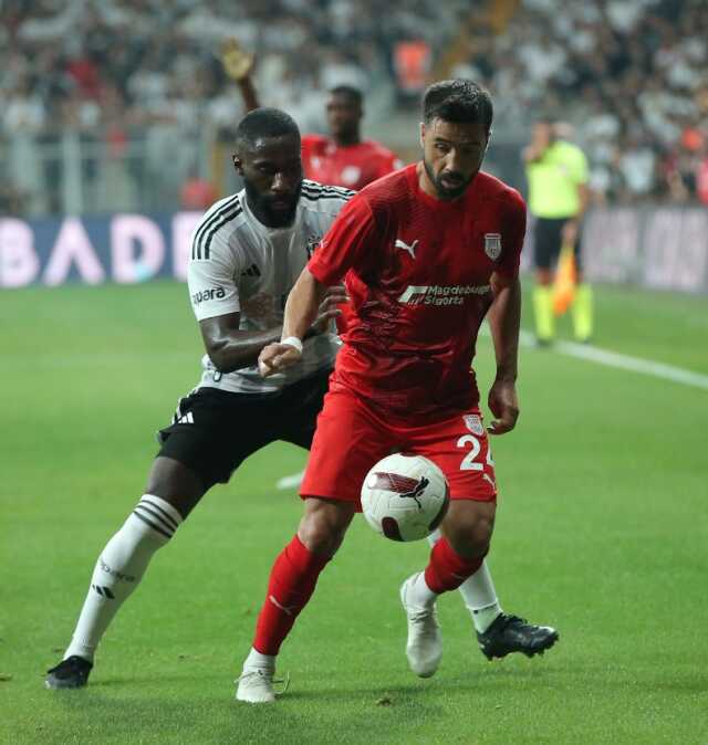 Son Dakika: Süper Lig'in 2'inci haftasında Beşiktaş, sahasında Pendikspor'la 1-1 berabere kaldı Son Dakika: Süper Lig'in 2'inci haftasında Beşiktaş, sahasında Pendikspor'la 1-1 berabere kaldı