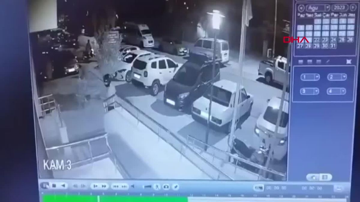 Adana'da Motosiklet Hırsızlığı Güvenlik Kamerasına Yansıdı