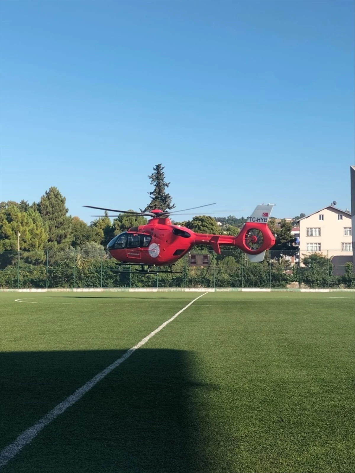 Alaçam\'da Karın Ağrısı Şikayeti Bulunan Hasta Ambulans Helikopterle Samsun\'a Getirildi