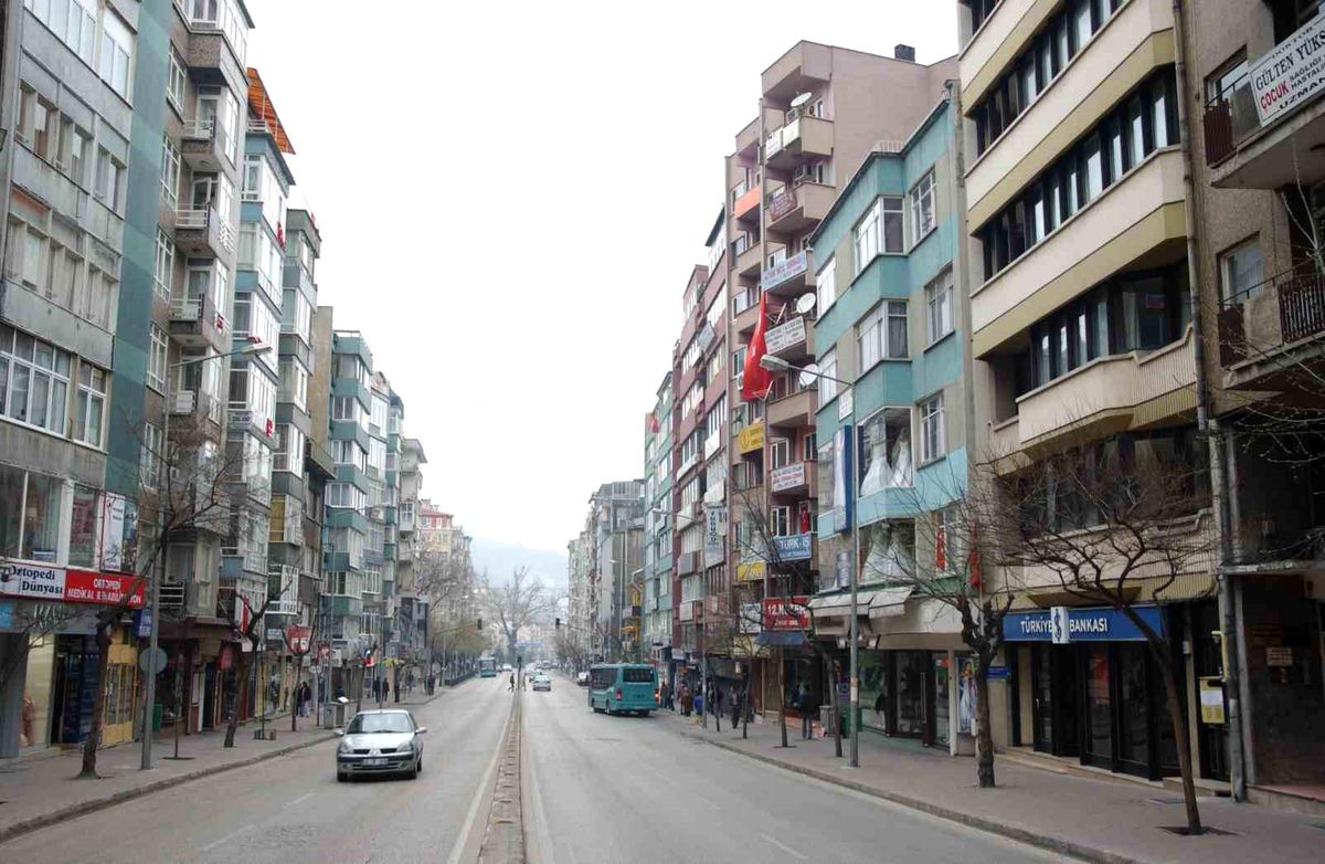 Bursa Büyükşehir Belediyesi, Altıparmak-Çarşamba bölgesini dönüştürmek için iş birliği protokolü imzaladı