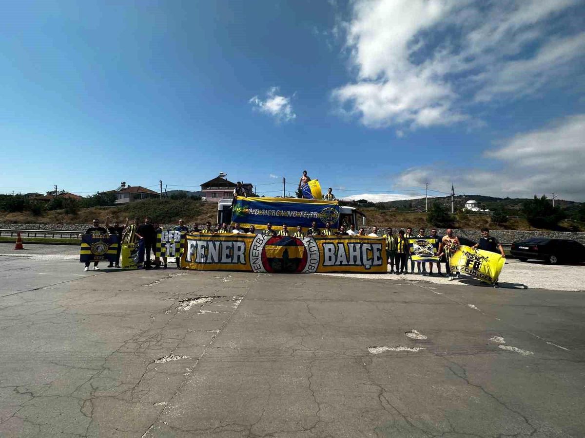 Bilecik Genç Fenerbahçeliler Takımlarını Desteklemeye Devam Ediyor
