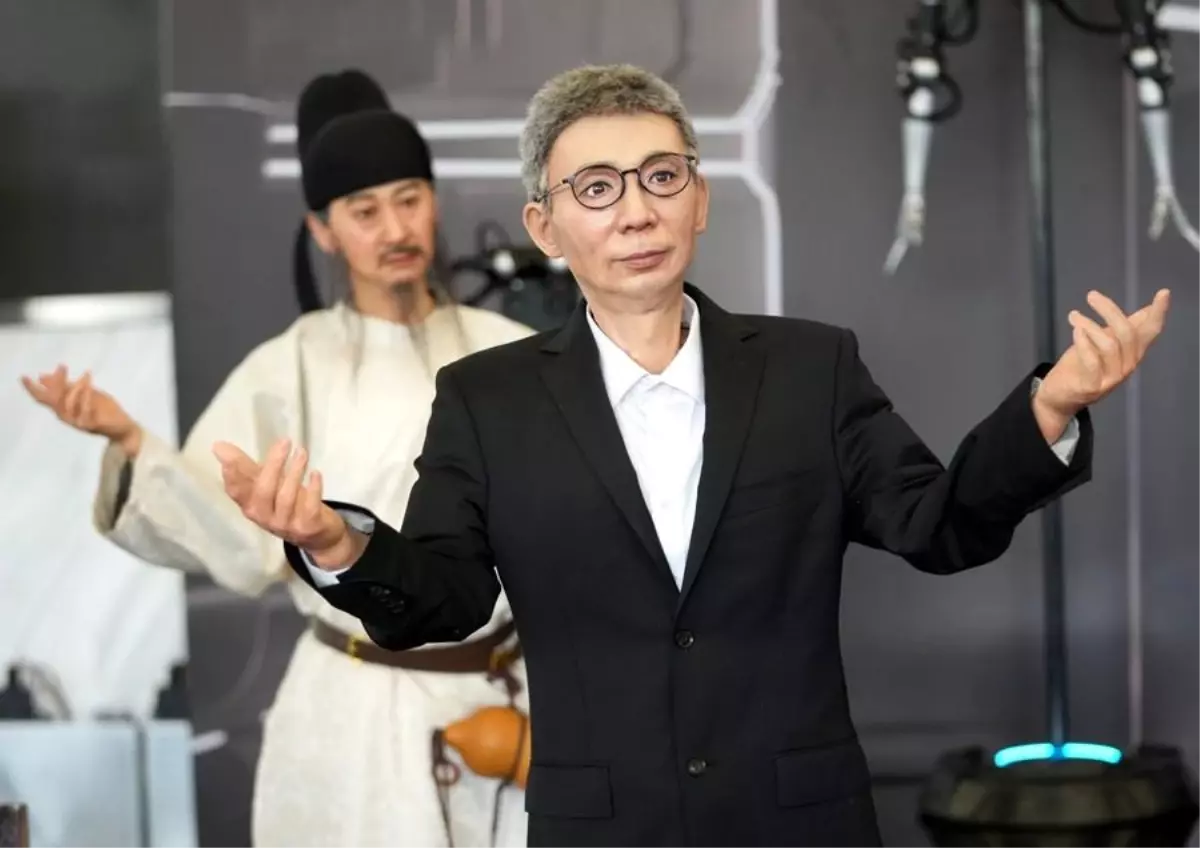 Çinli Şair Robotlar 2023 Dünya Robot Konferansı\'nda Göz Kamaştırdı