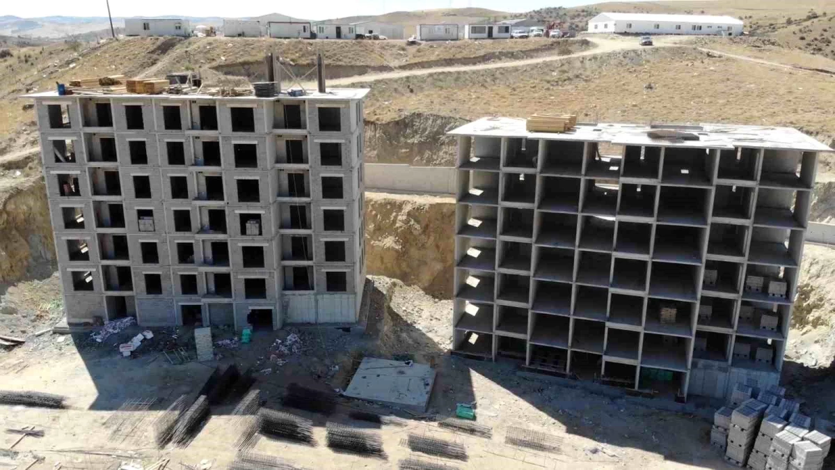 TOKİ, Kırıkkale\'de İlk Evim Projesiyle Konut İnşaatlarını Sürdürüyor