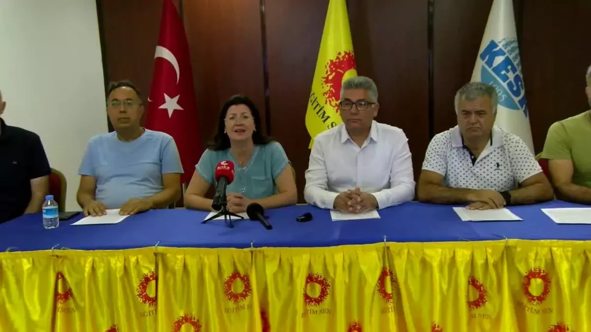 Eğitim Sen, Çedes Projesi\'nin İptali Talebiyle 16 Eylül\'de İzmir\'de "Laik Eğitim, Laik Yaşam, Eşit Yurttaşlık" Mitingi Yapacak