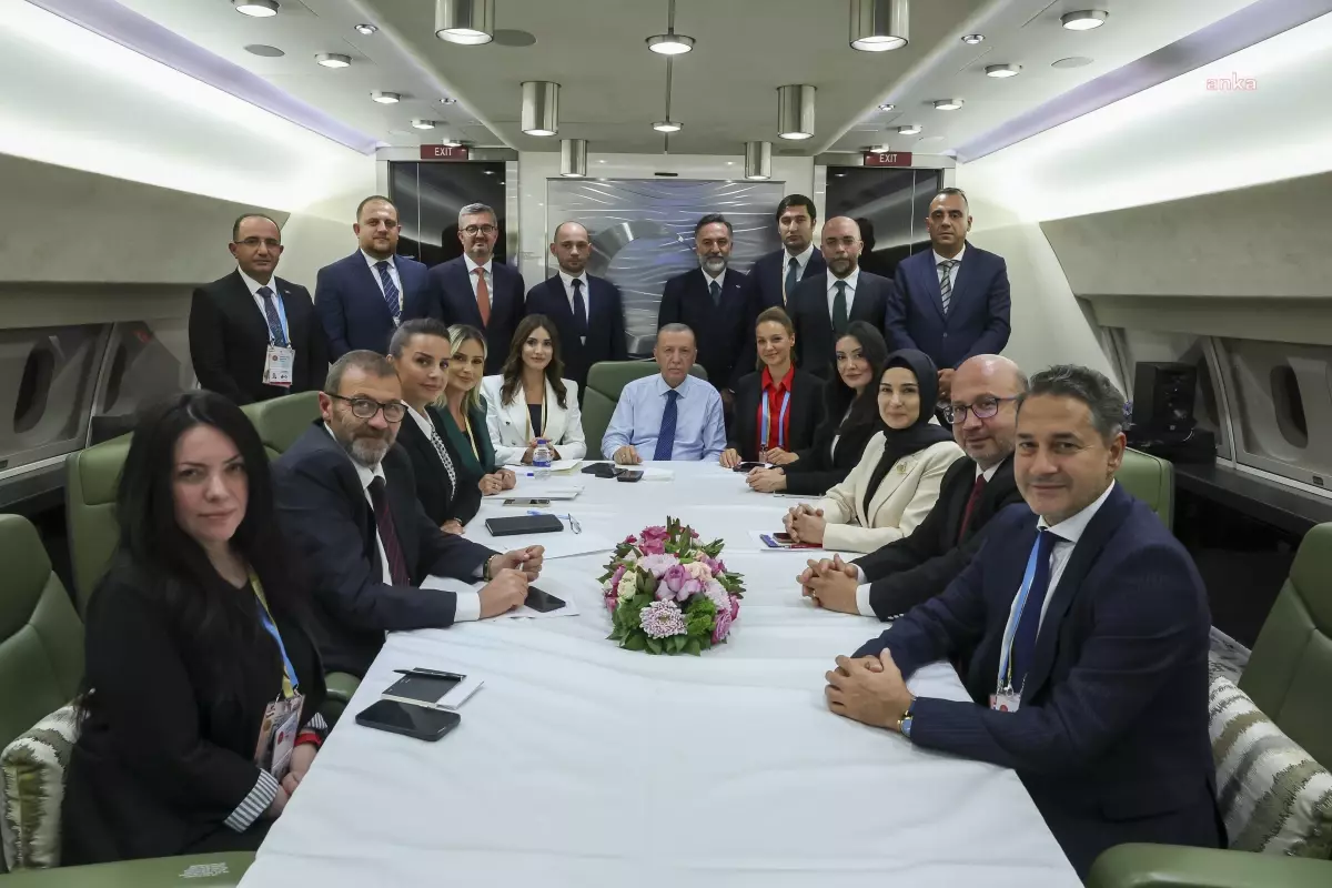 Cumhurbaşkanı Erdoğan: "İstanbul için 1,5 milyon konutun dönüşümünü öngörüyoruz, bunun için boşa harcanacak vakit yok. Hiçbir çalışmayı ağırdan...