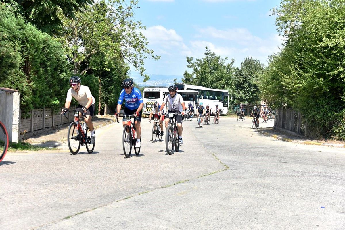 Kartepe Bisiklet Tırmanma Yarışında Sporcular Mücadele Etti