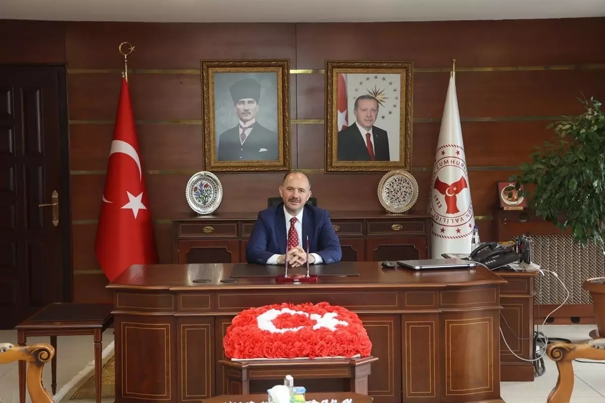 Giresun Valisi Mehmet Fatih Serdengeçti görevine başladı