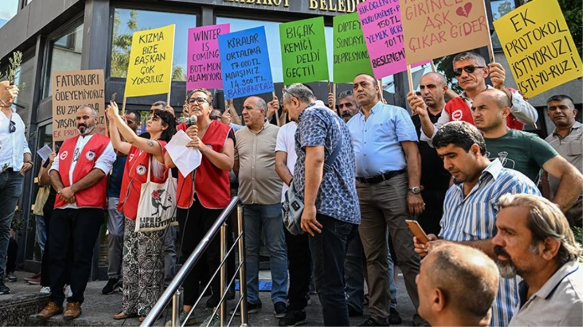 Kadıköy Belediyesi işçileri iş bıraktı
