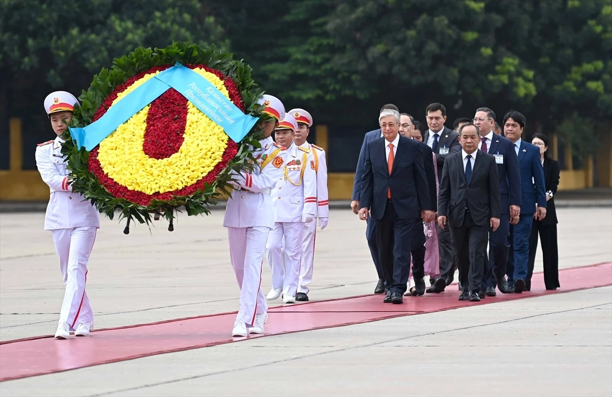 Kazakistan ile Vietnam Arasında Vizesiz Seyahat Anlaşması İmzalandı