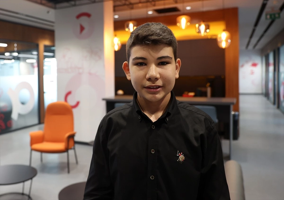 Teknopark Ankara\'da Genç Girişimci Yerli EEG Başlığı Üretiyor