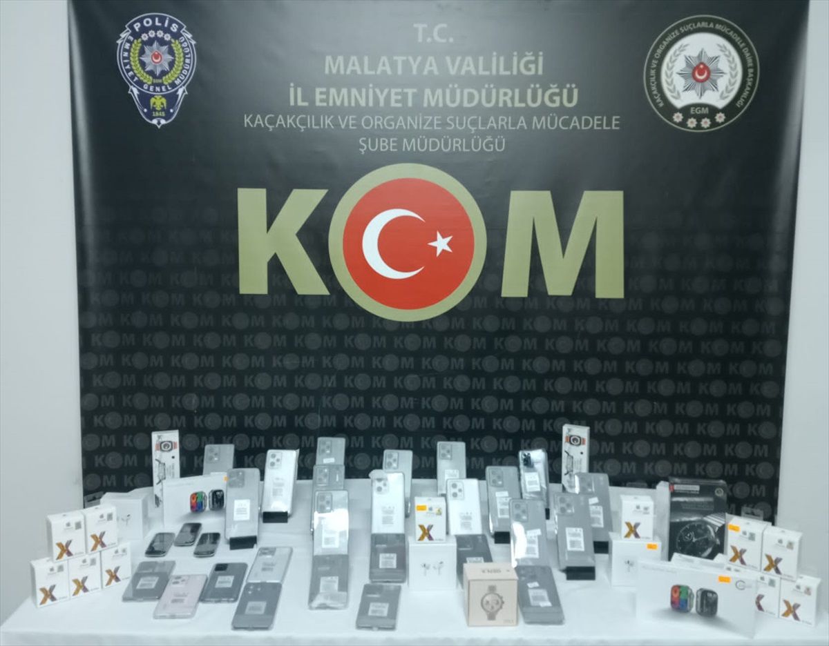 Malatya\'da Kaçakçılık Operasyonunda Çok Sayıda Kaçak Ürün Ele Geçirildi