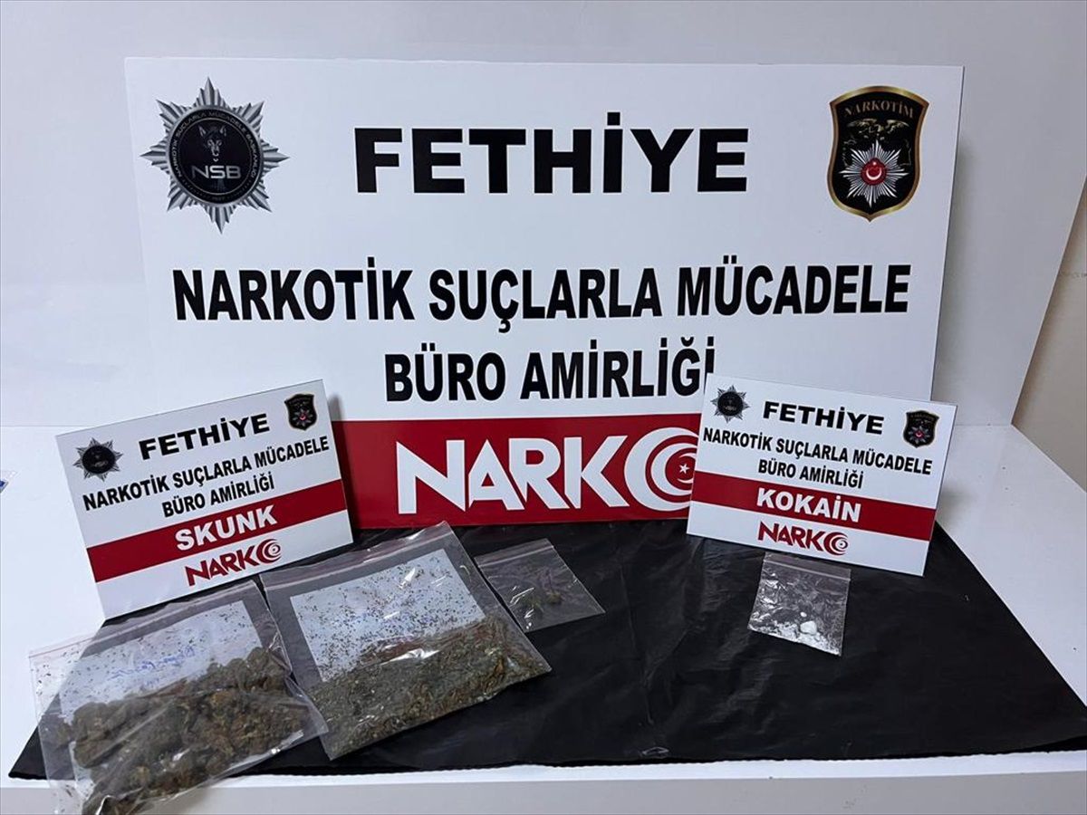 Muğla\'da Uyuşturucu Ticareti Yapan 27 Şüpheliden 2\'si Tutuklandı