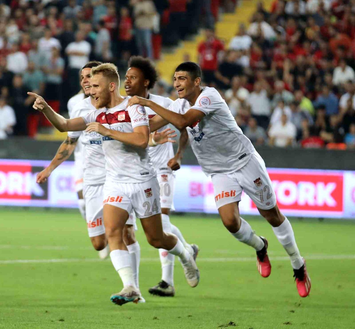 Samu Saiz, Sivasspor\'da siftah yaptı