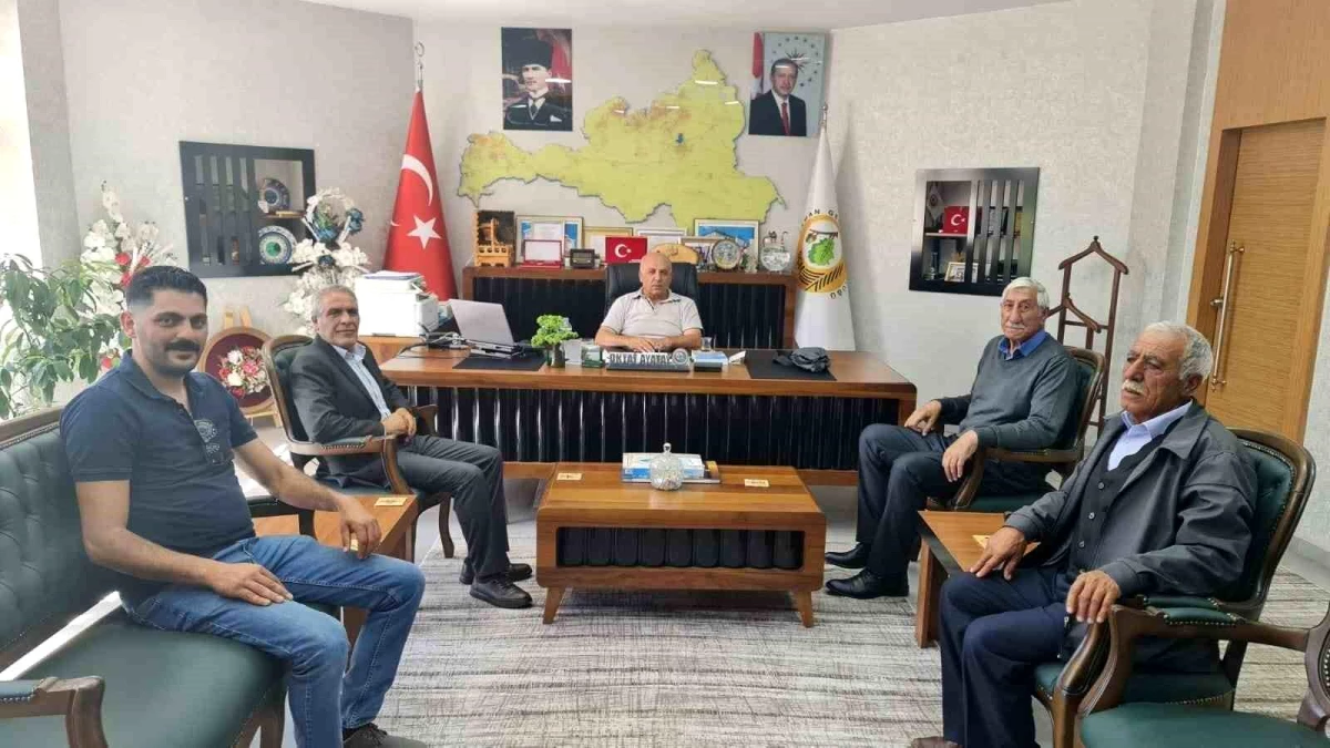 Sarıkamış Hamamlı Tarımsal Kalkındırma Kooperatifi Erzurum Orman Bölge Müdürlüğü\'nü ziyaret etti