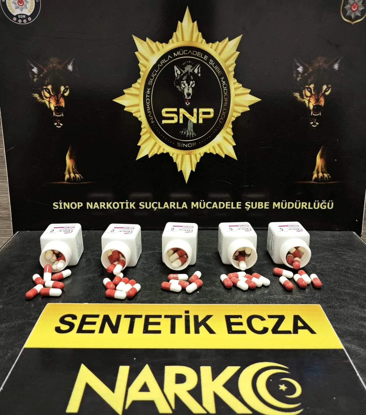 Sinop\'ta şok uygulamasında 2 şahıs sentetik ecza ile yakalandı
